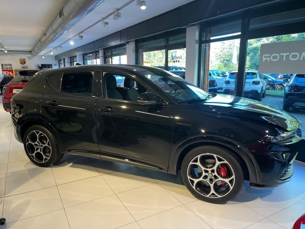 Alfa Romeo Tonale nuova a Milano (4)