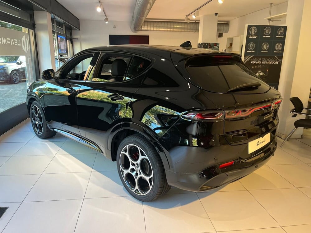 Alfa Romeo Tonale nuova a Milano (6)