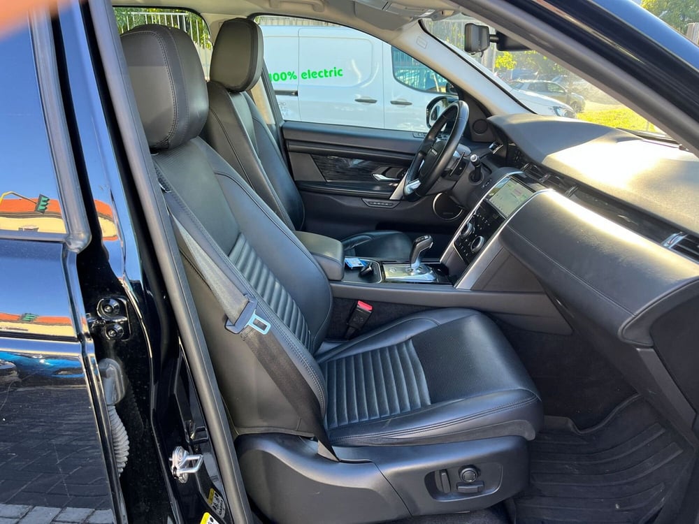 Land Rover Discovery Sport usata a Milano (12)