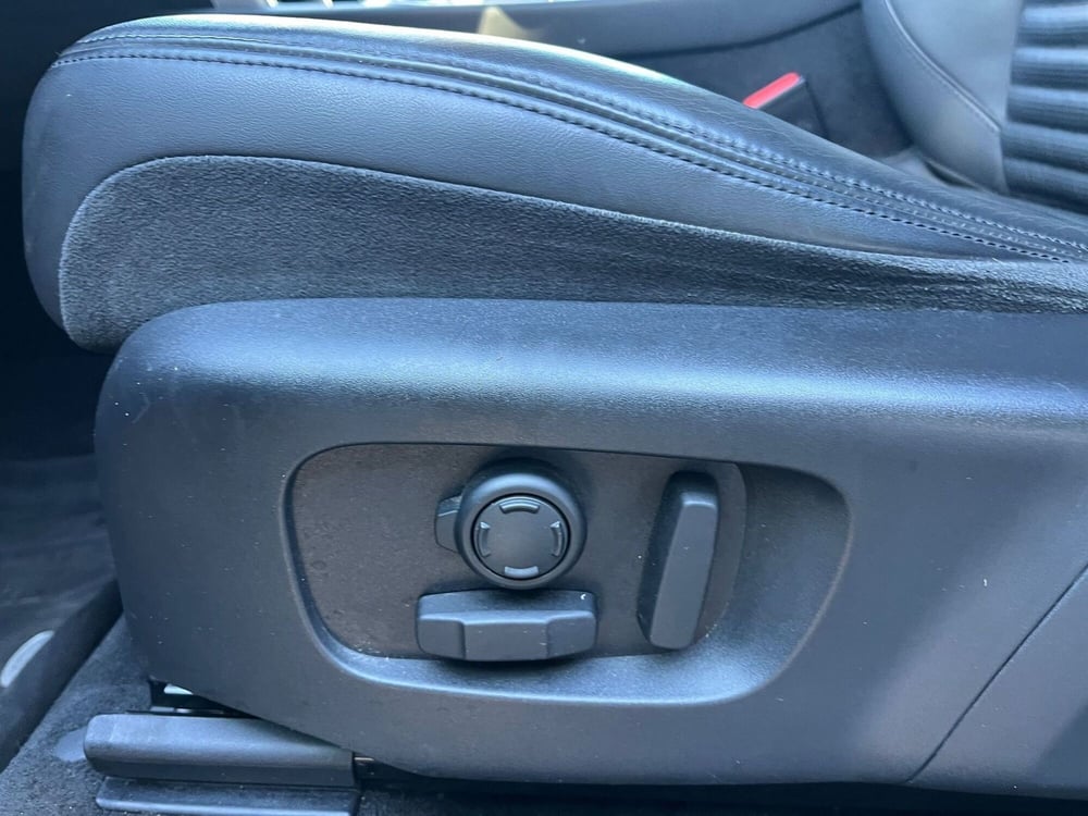 Land Rover Discovery Sport usata a Milano (15)