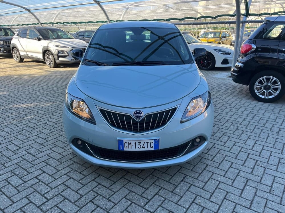 Lancia Ypsilon usata a Milano (2)