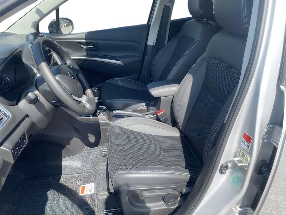 Suzuki S-Cross nuova a Pistoia (9)