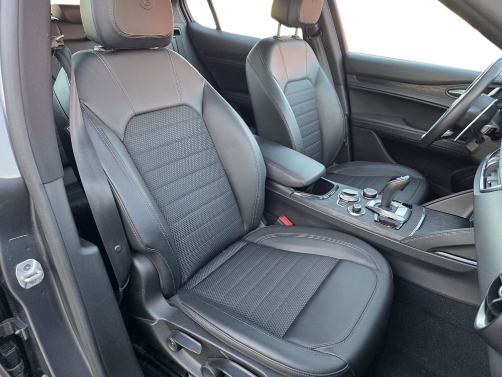Alfa Romeo Stelvio usata a Pistoia (15)