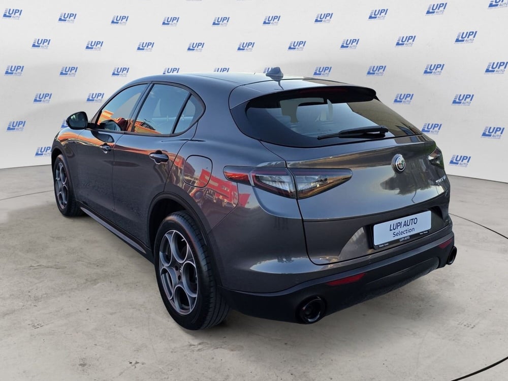 Alfa Romeo Stelvio usata a Pistoia (3)