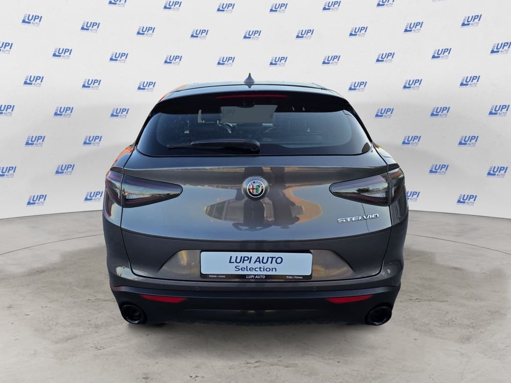 Alfa Romeo Stelvio usata a Pistoia (4)