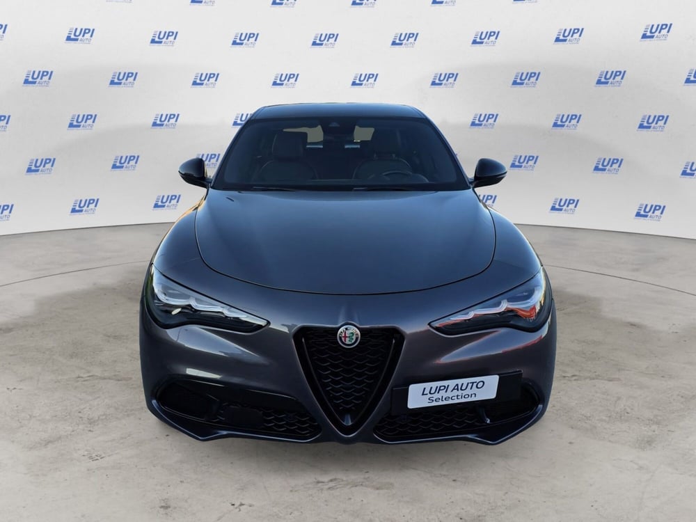 Alfa Romeo Stelvio usata a Pistoia (8)