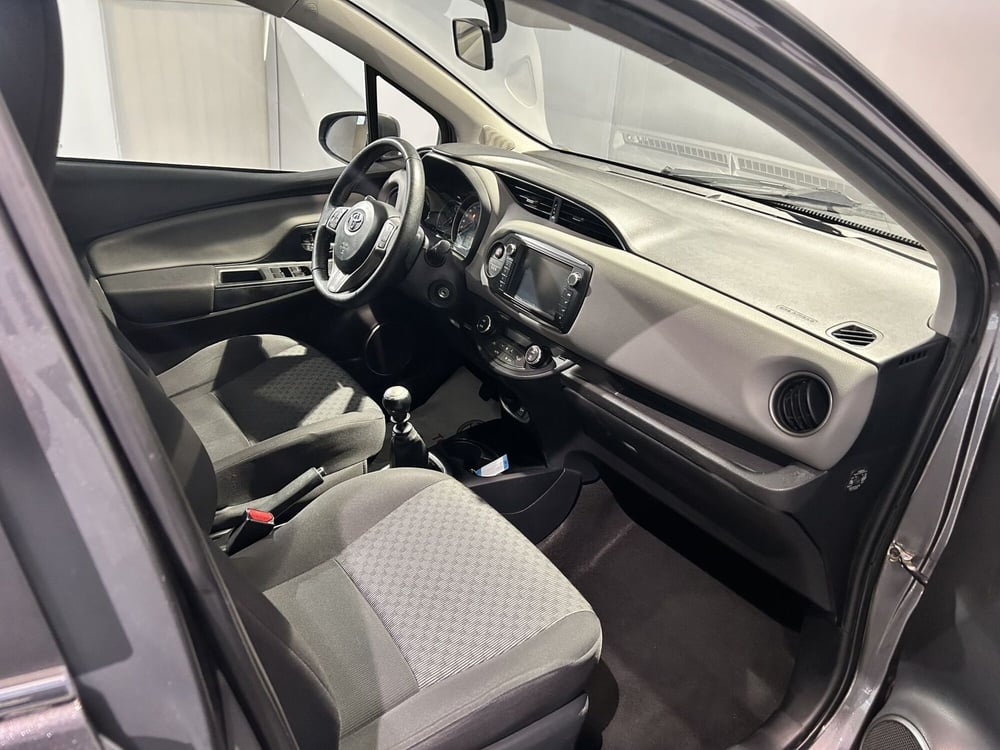 Toyota Yaris usata a Milano (6)