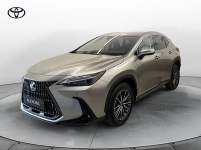 Lexus NX Plug-in 4WD Premium nuova a Cremona
