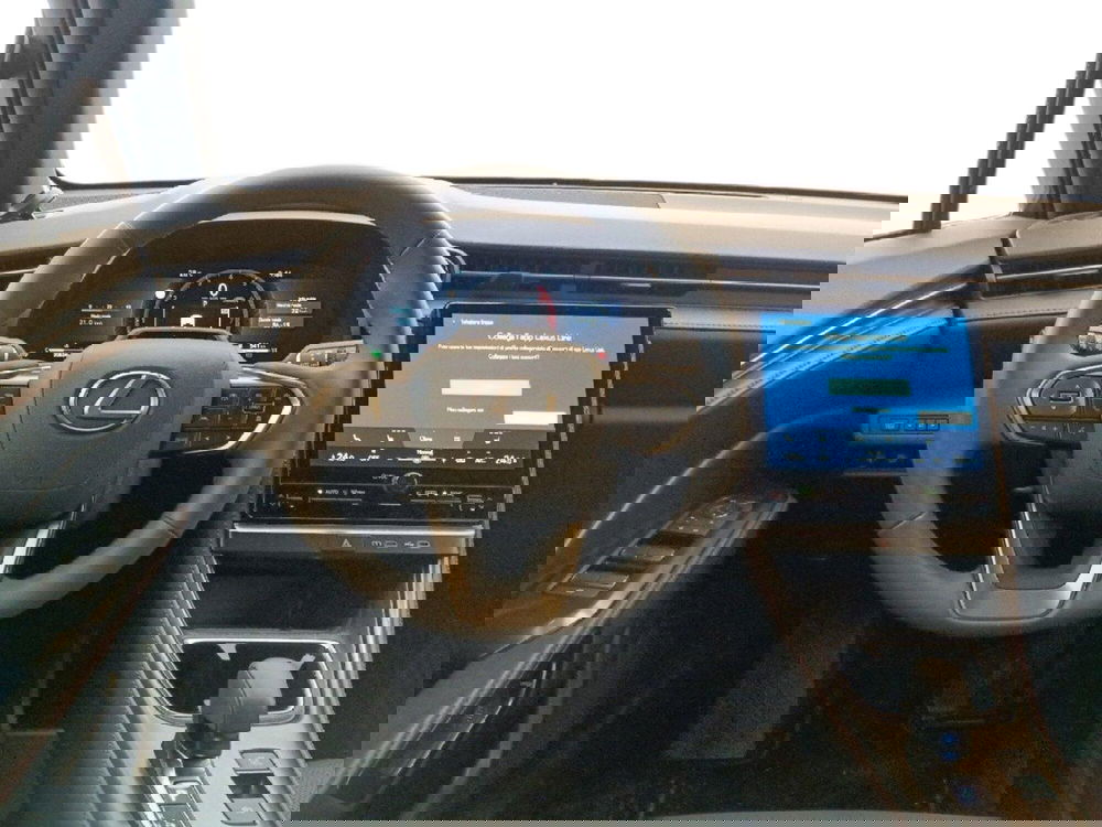 Lexus LBX usata a Milano (10)