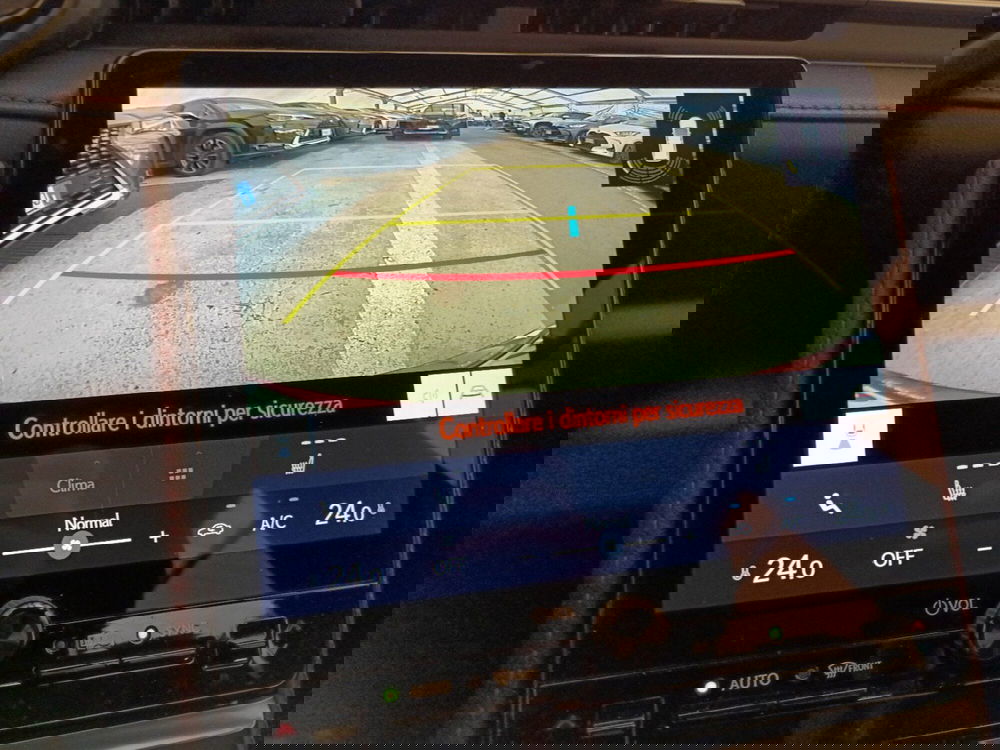 Lexus LBX usata a Milano (16)