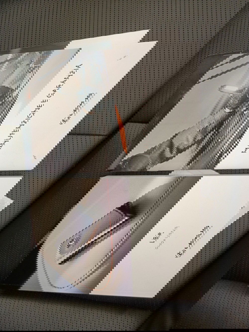 Lexus LBX usata a Milano (17)