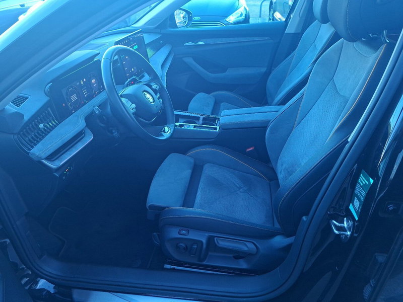 Skoda Superb usata a Ancona (16)