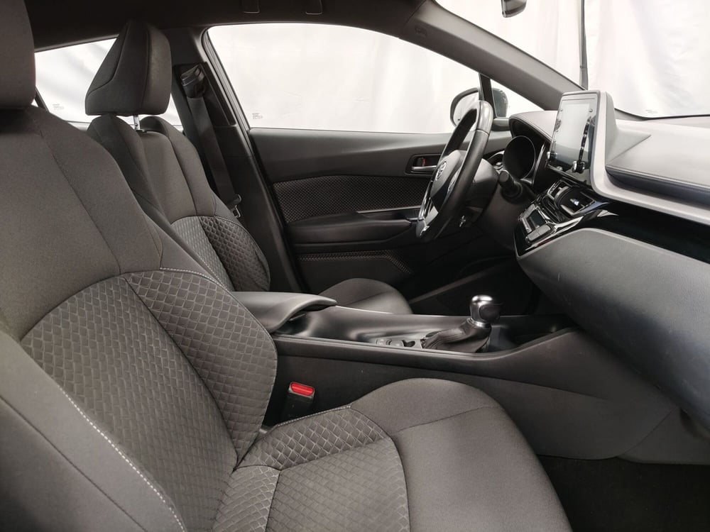 Toyota Toyota C-HR usata a Roma (6)