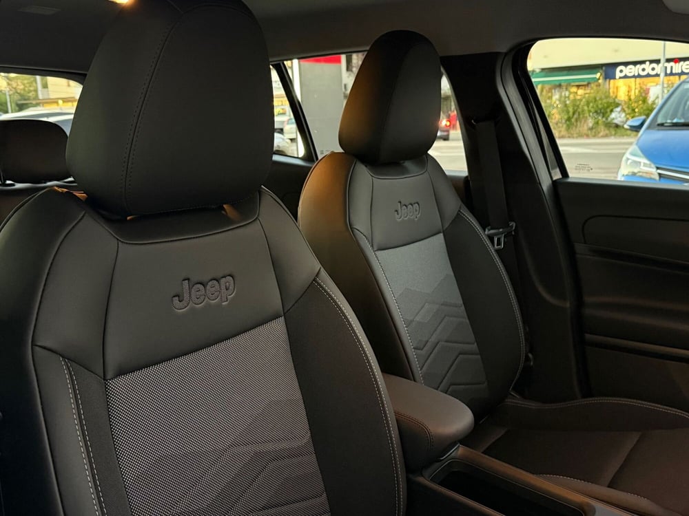 Jeep Avenger nuova a Reggio Emilia (7)