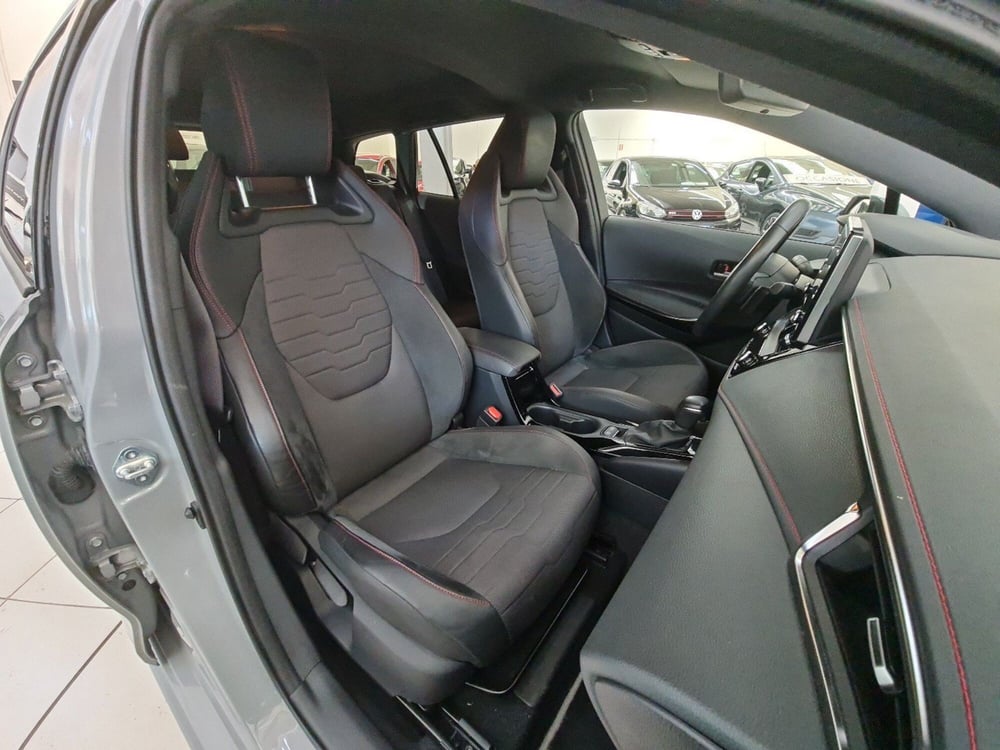 Toyota Corolla Touring Sports usata a Bologna (11)