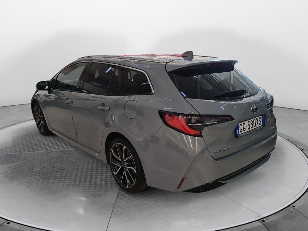 Toyota Corolla Touring Sports usata a Bologna (4)