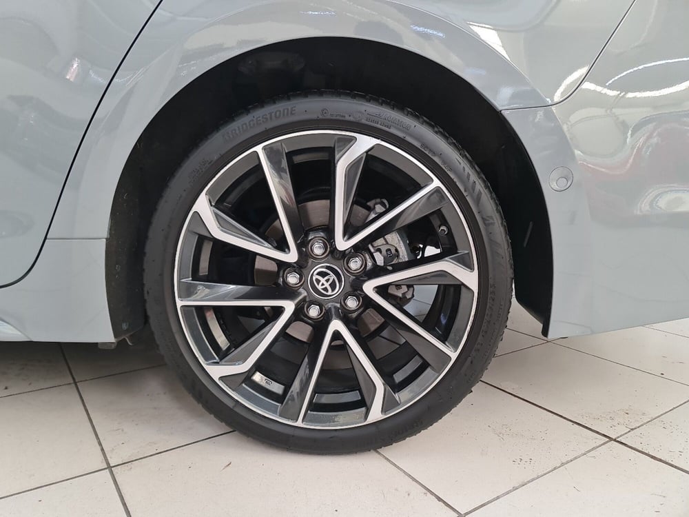 Toyota Corolla Touring Sports usata a Bologna (7)