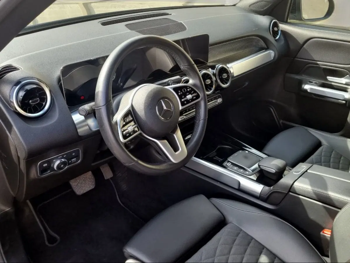 Mercedes-Benz GLB usata a Pisa (13)