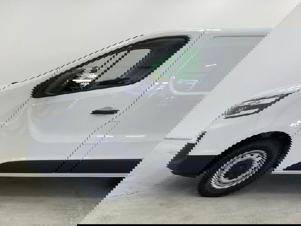 Nissan Primastar Furgone nuova a Como (8)