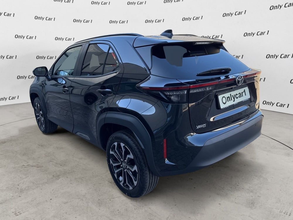 Toyota Yaris Cross nuova a Ferrara (5)