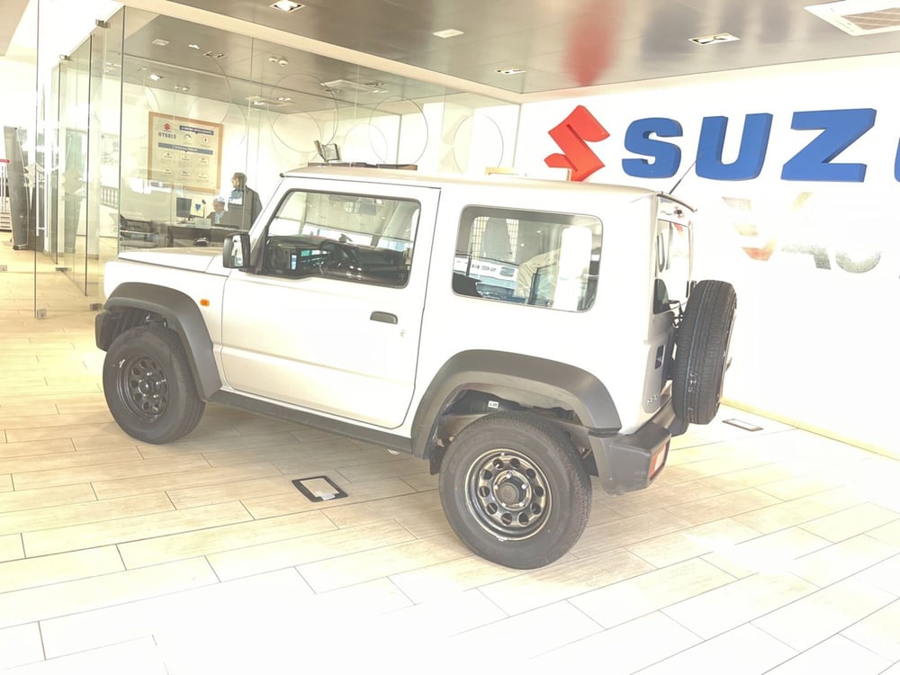Suzuki Jimny nuova a Biella (4)