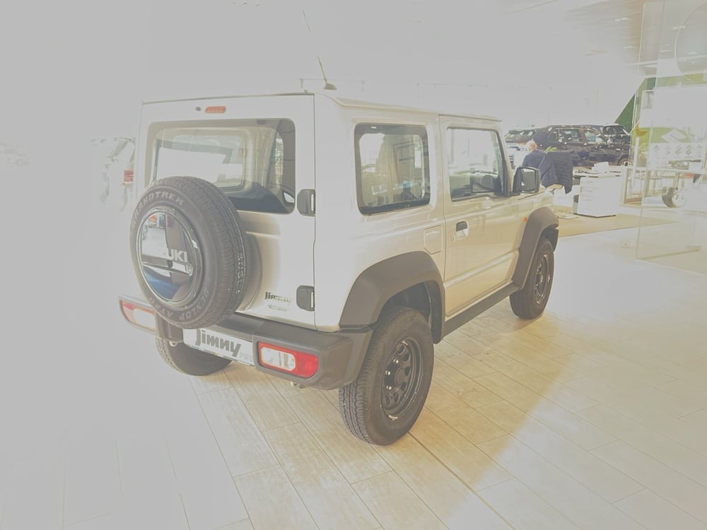Suzuki Jimny nuova a Biella (6)