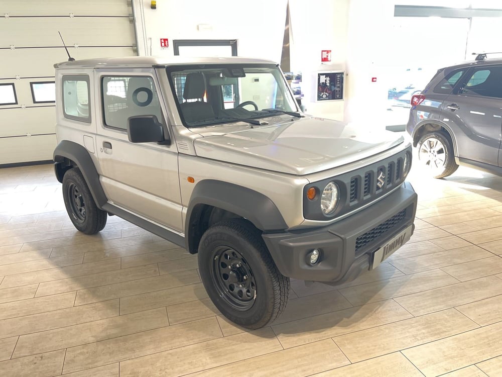 Suzuki Jimny nuova a Biella (8)