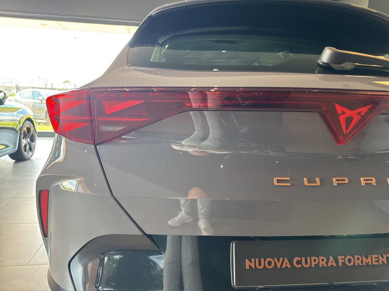 Cupra Formentor nuova a Vercelli (8)