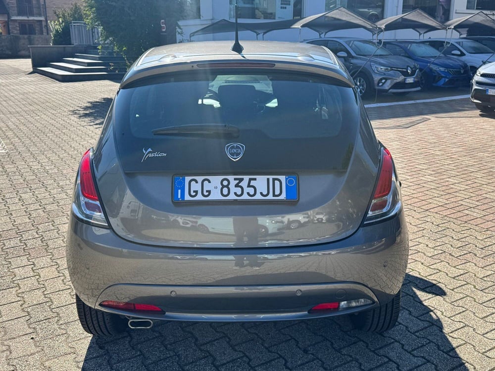 Lancia Ypsilon usata a Pavia (2)