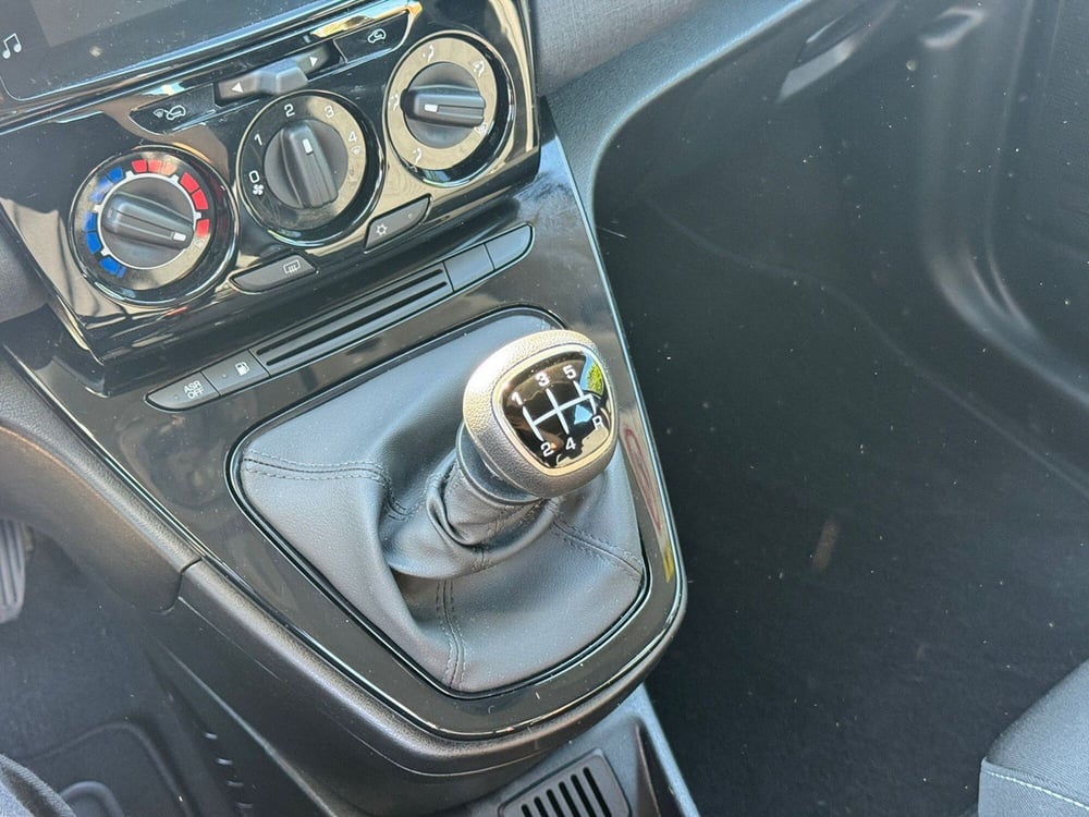 Lancia Ypsilon usata a Pavia (9)