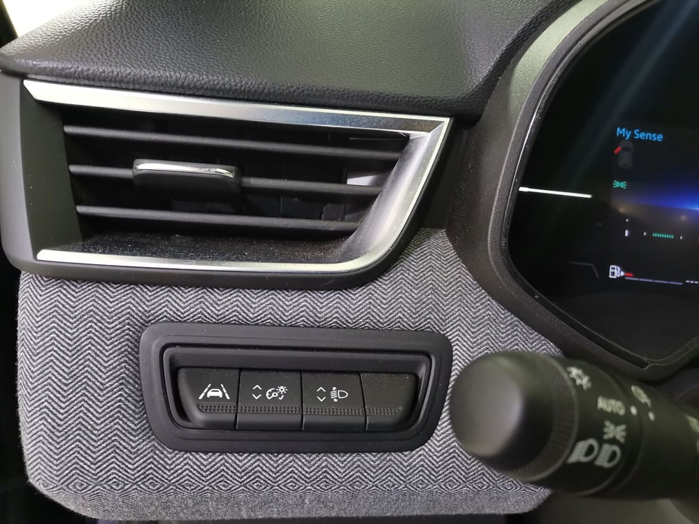 Renault Clio usata a Salerno (18)