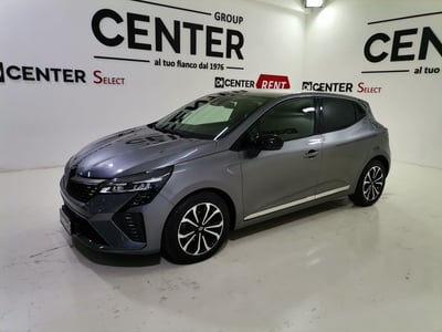 Renault Clio TCe 90 CV 5 porte Techno del 2024 usata a Salerno