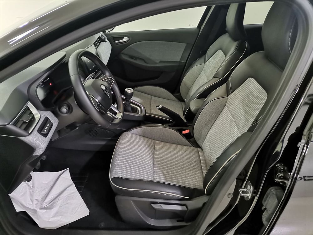 Renault Clio usata a Salerno (9)