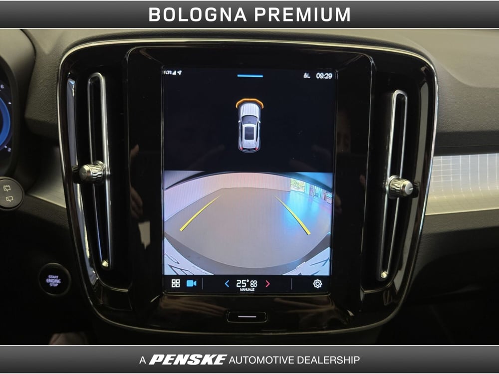 Volvo XC40 usata a Bologna (11)