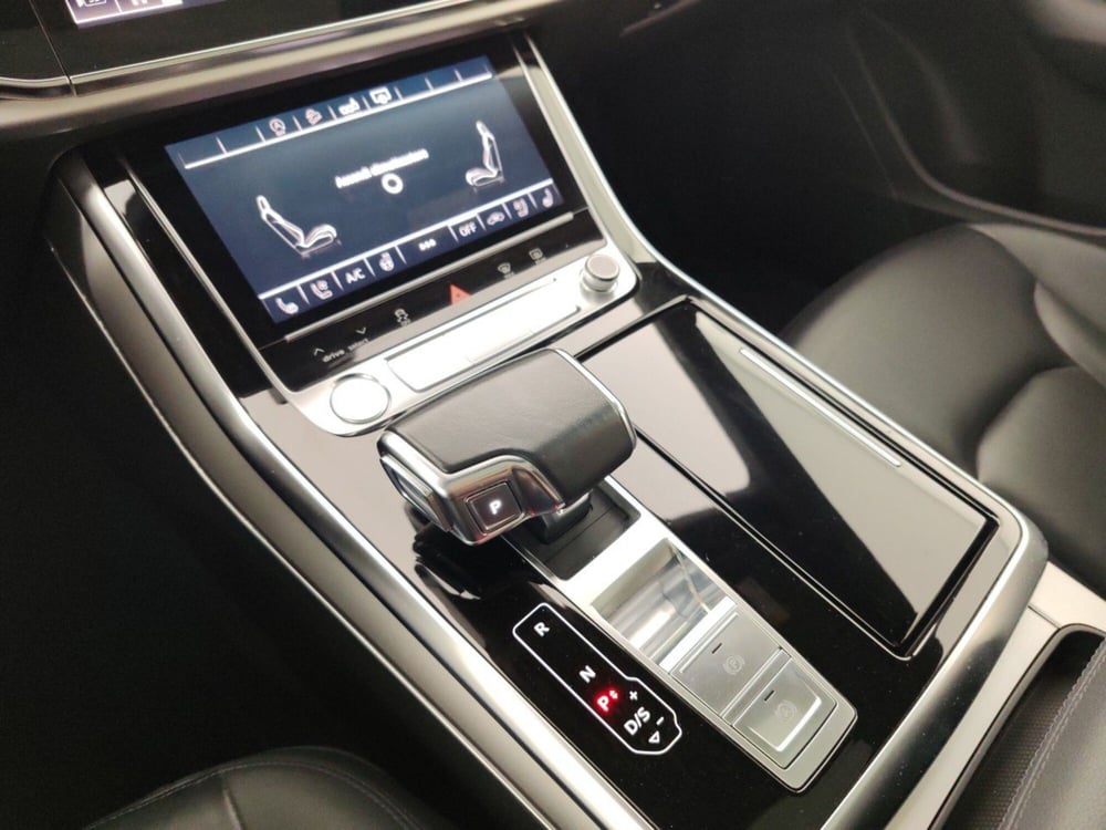 Audi Q8 usata a Massa-Carrara (12)