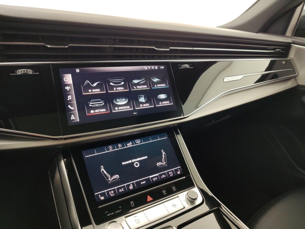 Audi Q8 usata a Massa-Carrara (13)