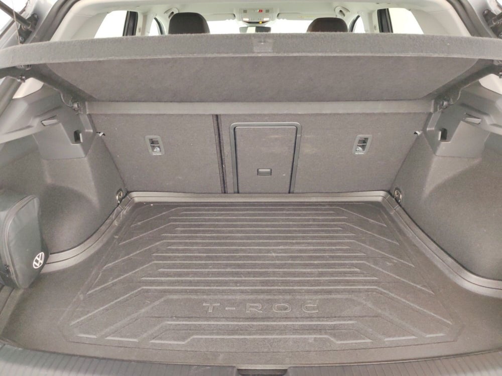Volkswagen T-Roc usata a Massa-Carrara (16)