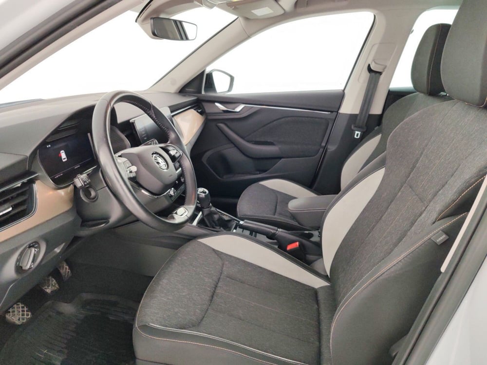 Skoda Kamiq usata a Massa-Carrara (7)