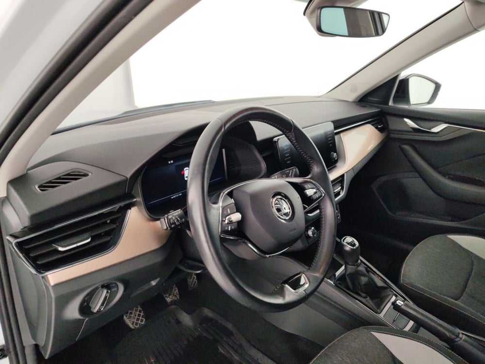 Skoda Kamiq usata a Massa-Carrara (9)