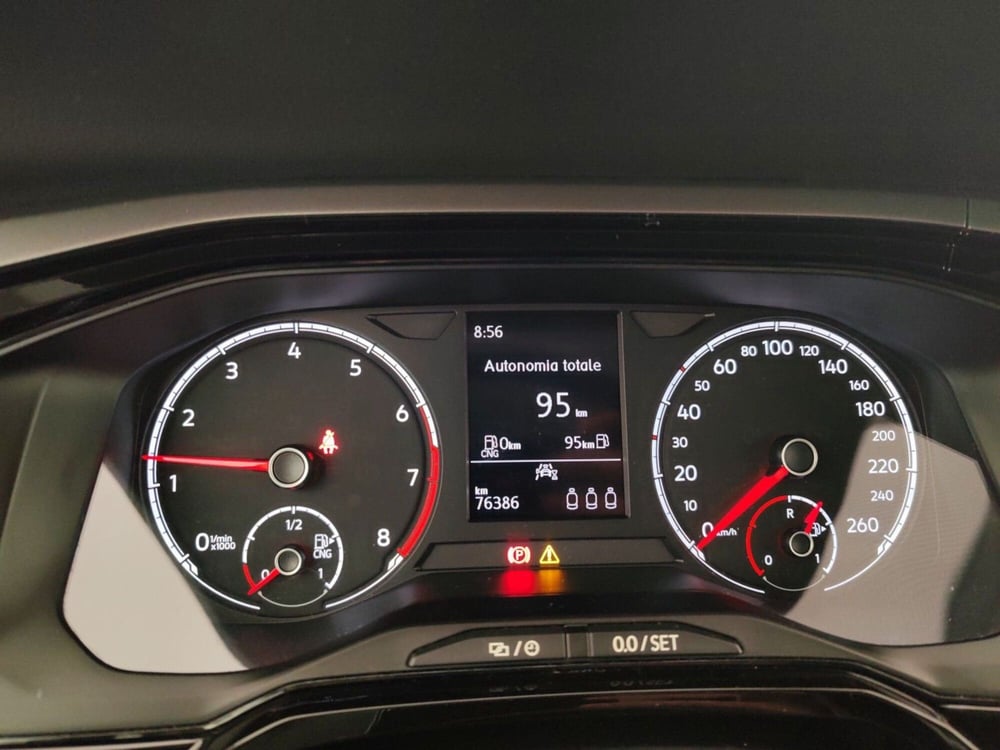 Volkswagen Polo usata a Massa-Carrara (12)