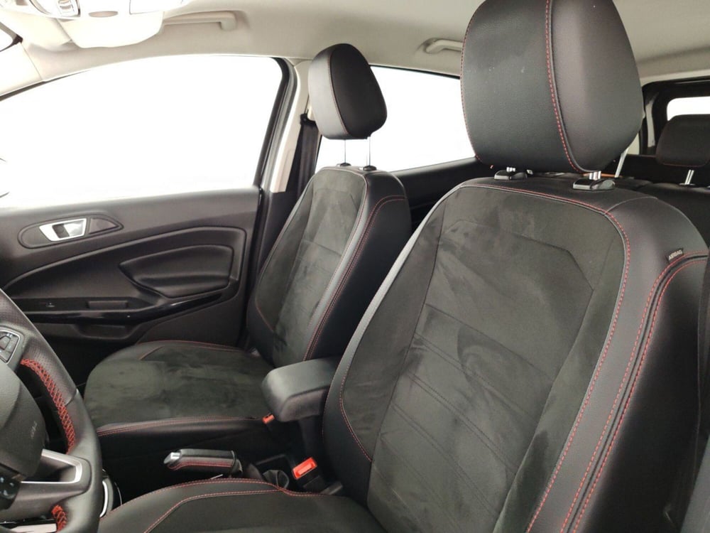Ford EcoSport usata a Massa-Carrara (9)