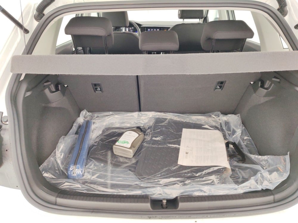 Volkswagen Polo nuova a Massa-Carrara (16)