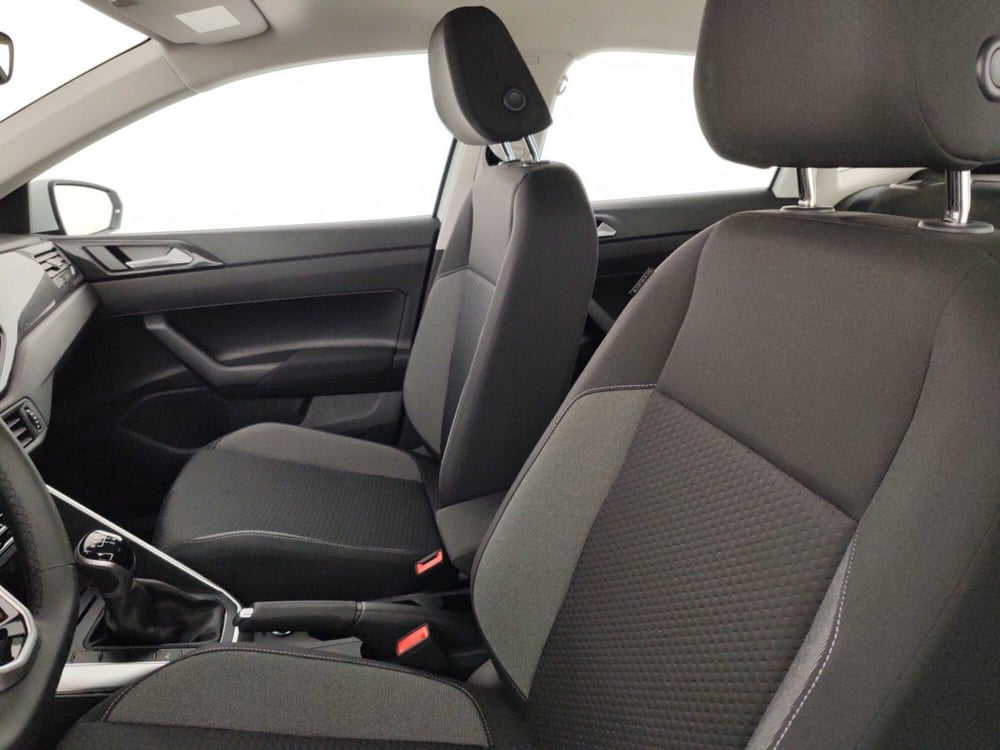 Volkswagen Polo nuova a Massa-Carrara (9)