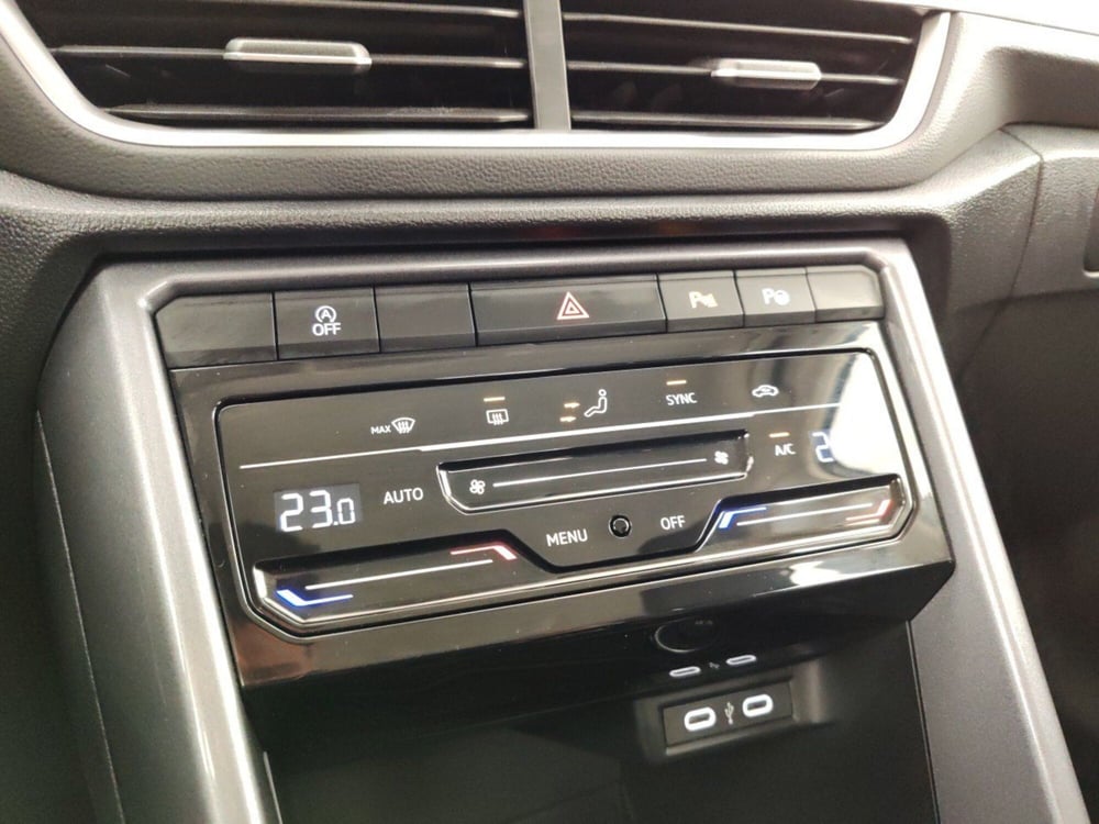 Volkswagen T-Roc usata a Massa-Carrara (16)