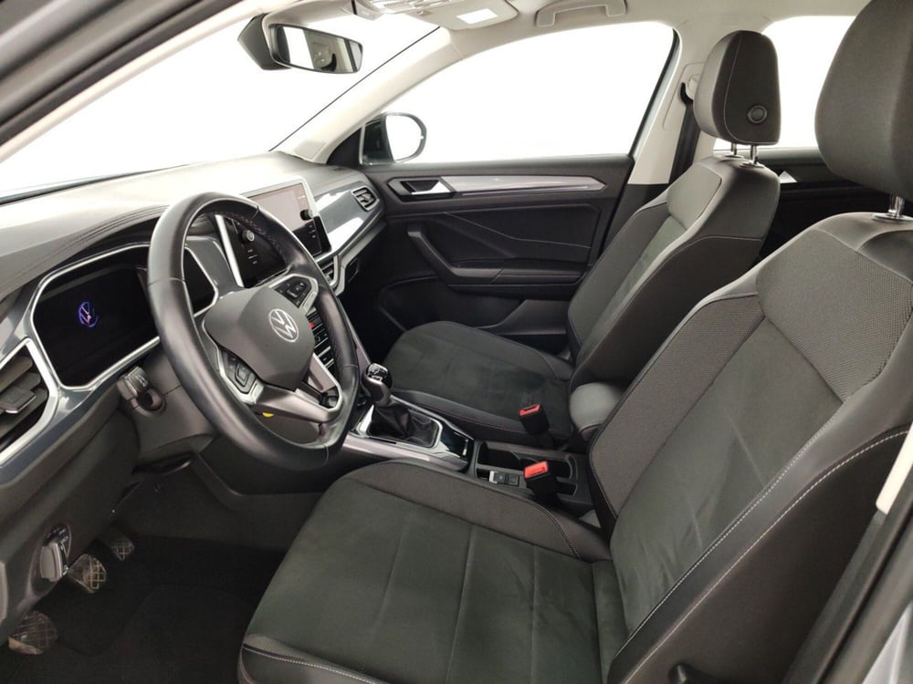 Volkswagen T-Roc usata a Massa-Carrara (7)