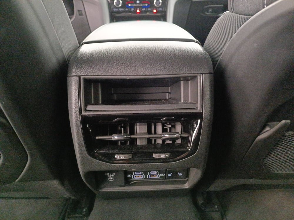 Jeep Grand Cherokee usata a Treviso (15)