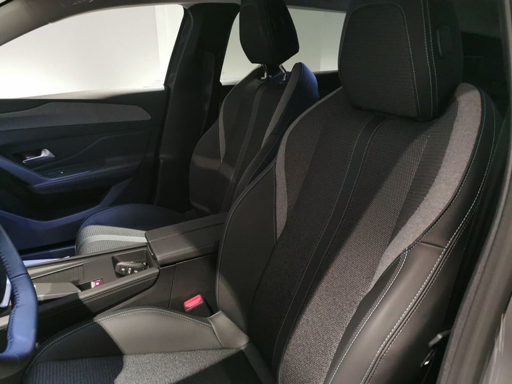 Peugeot 308 SW nuova a Taranto (11)