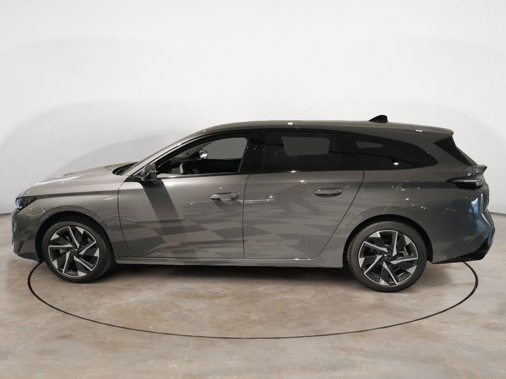 Peugeot 308 SW nuova a Taranto (7)