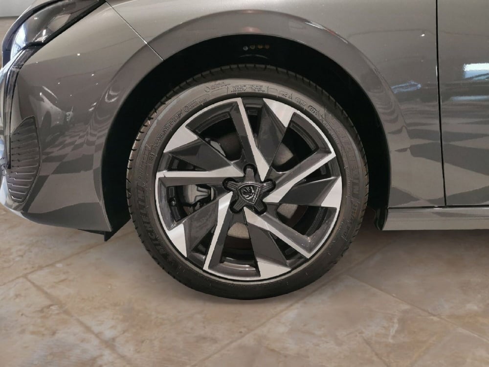 Peugeot 308 SW nuova a Taranto (9)