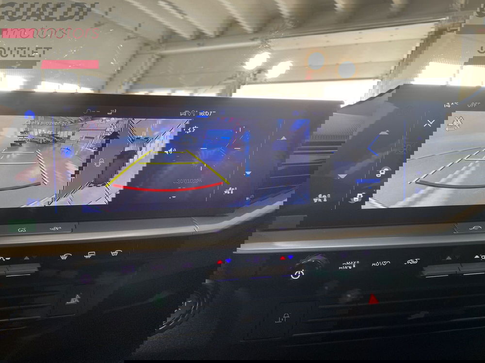 Opel Grandland nuova a Modena (14)